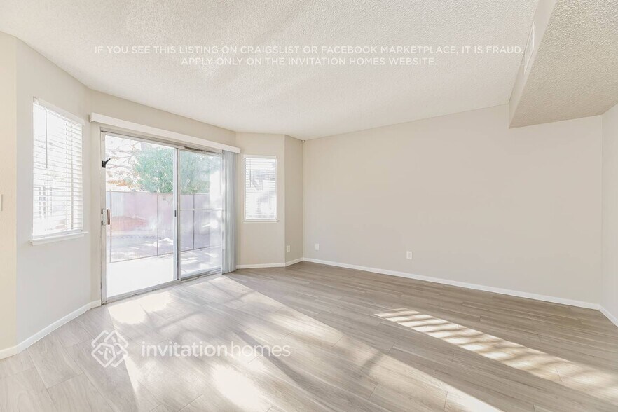 Building Photo - 1751 Forest Walk Dr