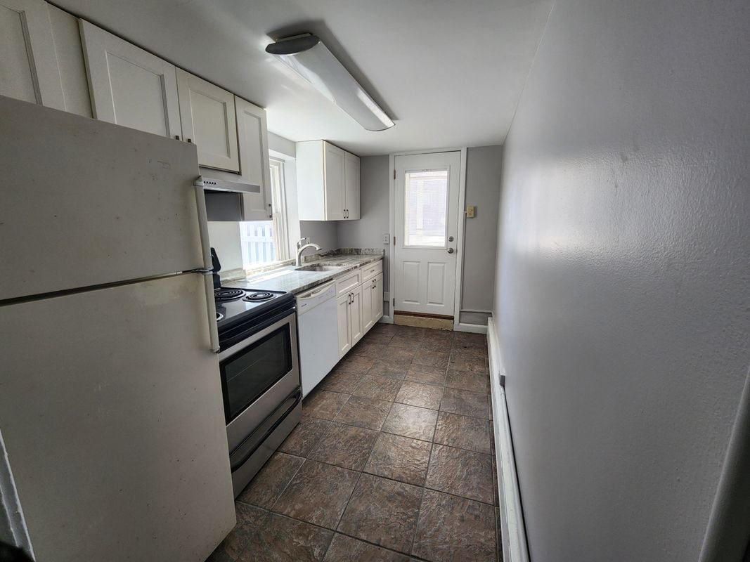 Building Photo - 20 S Marion Ave