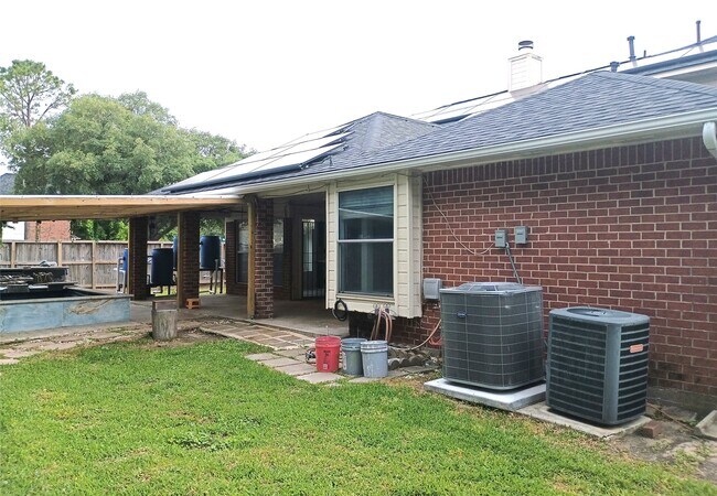 Building Photo - 16355 Flint Run Way