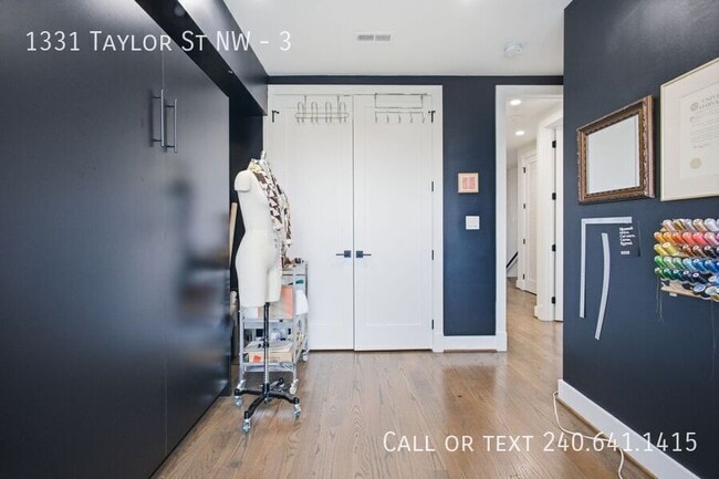 Building Photo - 1331 Taylor St NW