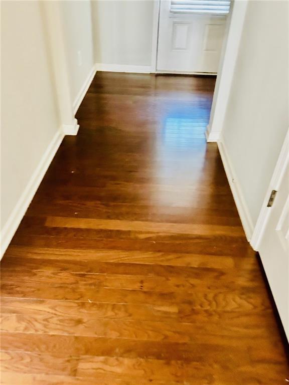 Building Photo - 306 Knelston Oak Dr NE