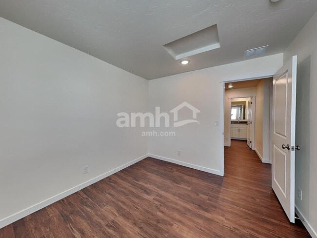 Building Photo - 9491 W Shumard St