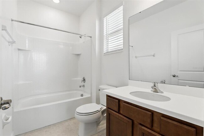 Building Photo - 251 Ballo Dr