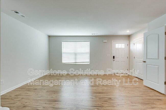 Building Photo - 1022 Cone Blvd