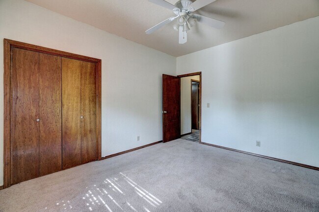 Building Photo - Comfortable Living in Edmond – 3BR with Prime Convenience