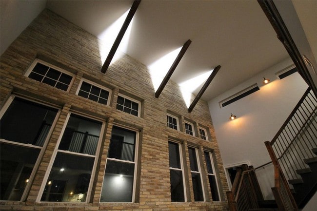 Building Photo - 109 N 2nd St