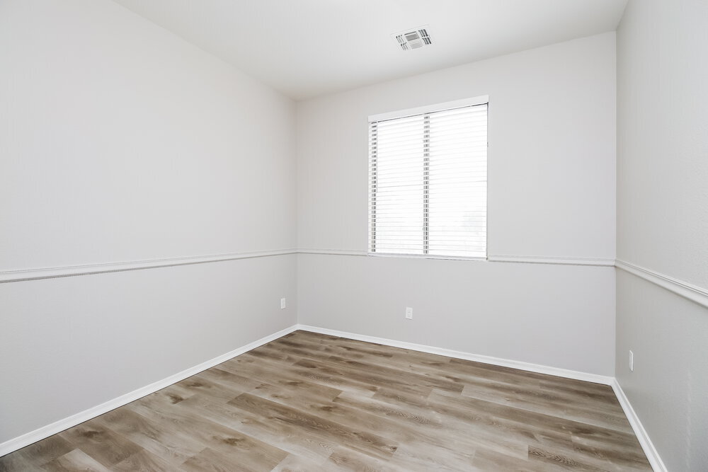 Building Photo - 1247 S Amador
