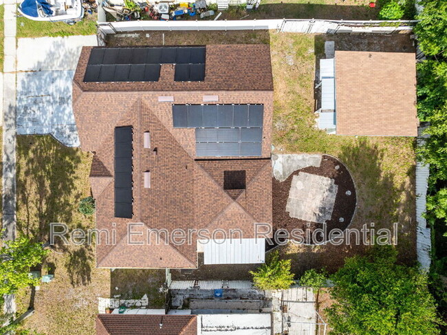 Building Photo - 10562 Bridlewood Ave
