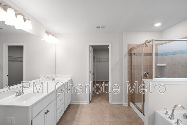 Building Photo - 14002 Bordley Pl