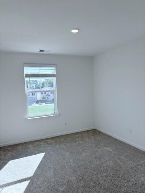Building Photo - 305 Daybreak Dr