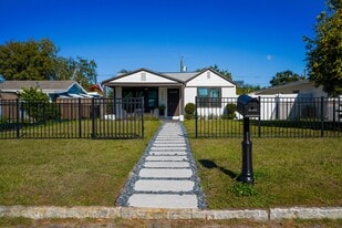 Building Photo - 3835 4th Ave N