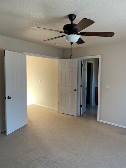 Building Photo - 863 SE Bayshore Cir