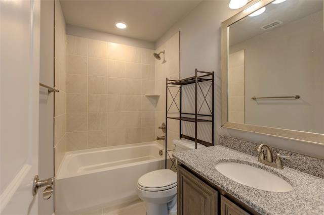 Building Photo - 4517 Springhurst Dr