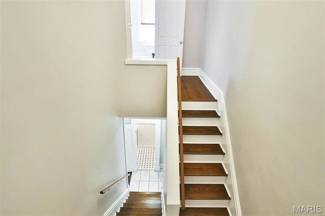 Building Photo - 2018 Senate St