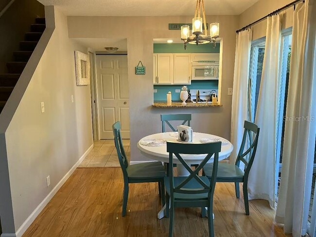 Building Photo - 828 Padua Ln