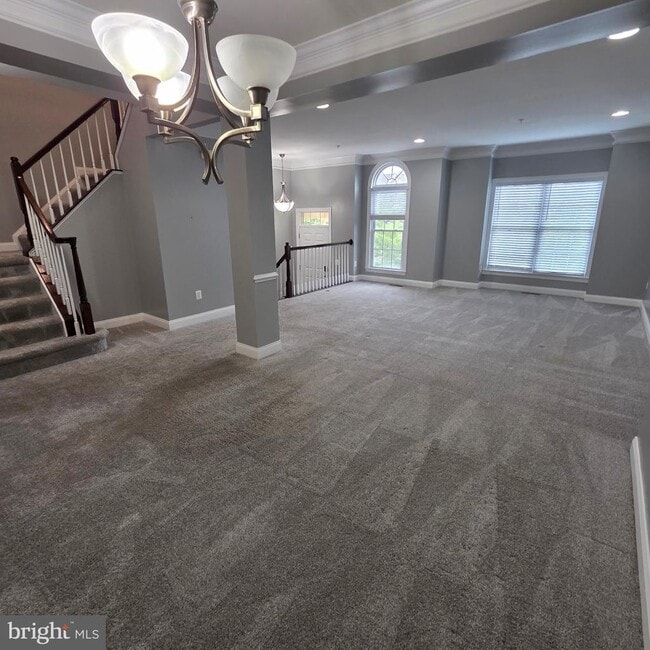 Building Photo - 4121 Chariot Way