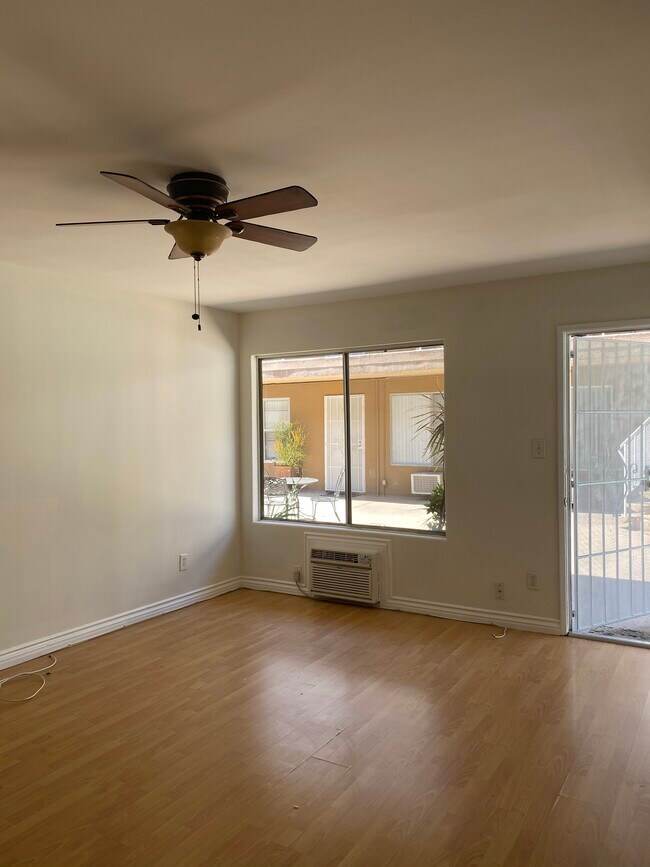 Building Photo - 5457 Laurel Canyon Blvd