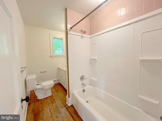 Building Photo - 51 Elfman Dr