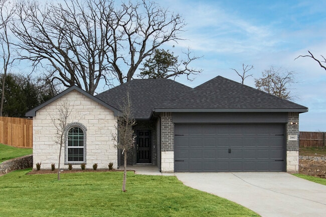 Primary Photo - 2058 Peppermint Ln