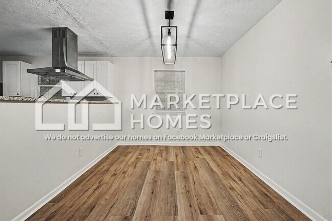Building Photo - 6079 Cherokee Valley Terrace