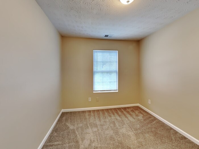 Building Photo - 9135 Jefferson Village Dr SW