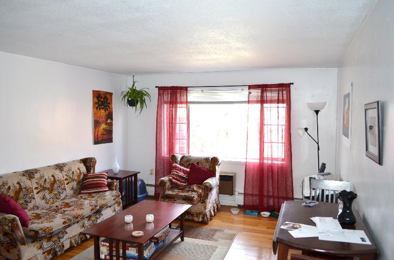 Building Photo - 50 Evergreen St