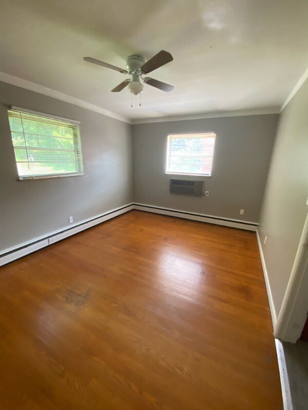 Building Photo - 4782 Clevesdale Dr