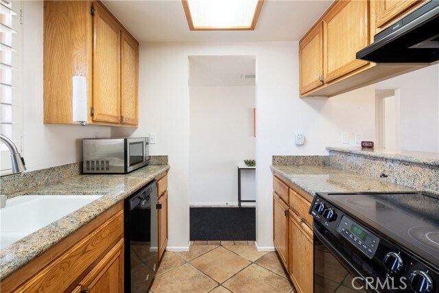Building Photo - 40657 Preston Trail