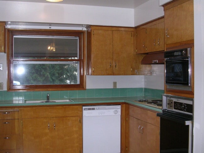 Building Photo - 266