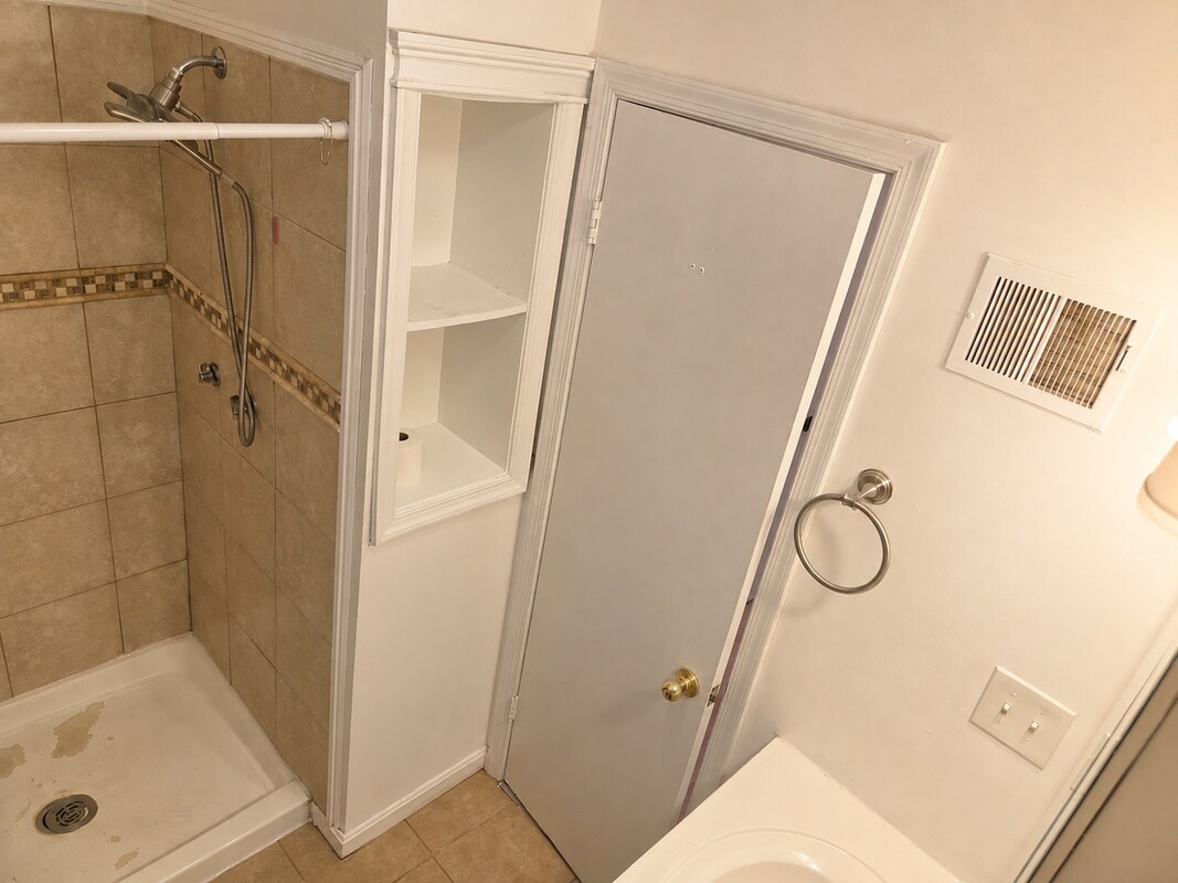 Building Photo - 7708 Suthard Dr