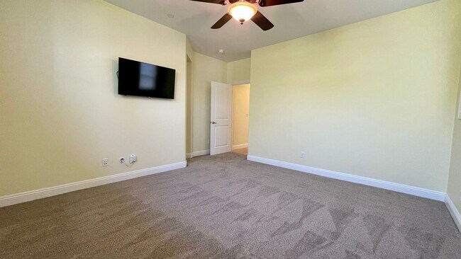 Building Photo - Exceptionally Maintained, Newer, Single Level 3-Bedroom Home with Air Conditioning in Serra Meadows