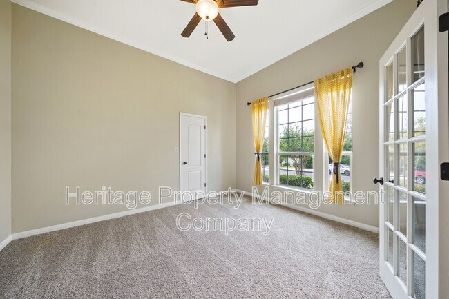 Building Photo - 8627 Magdalena Run