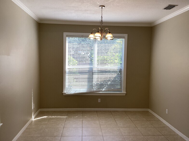 Building Photo - 1651 Mellon Way