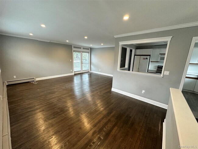 Building Photo - 142 Greene Ave