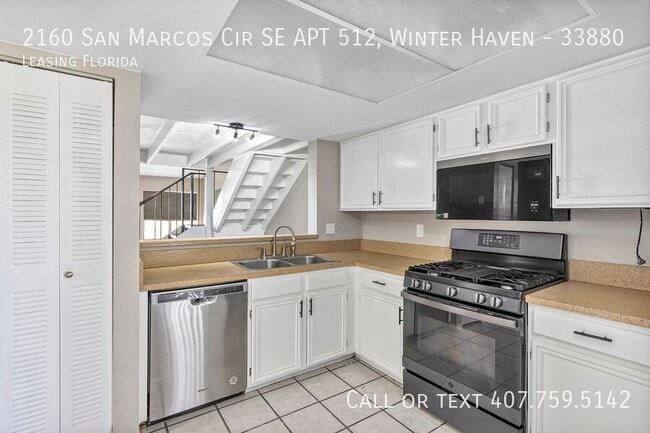 Building Photo - 2160 San Marcos Cir SE