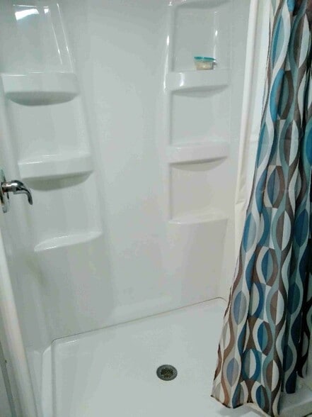 Building Photo - 16511 Snowden St