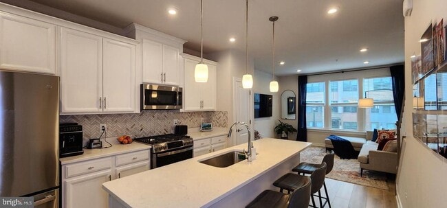 Building Photo - 5606 Hyattsville Dr
