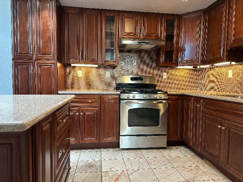 Building Photo - 11452 Garden Terrace Dr