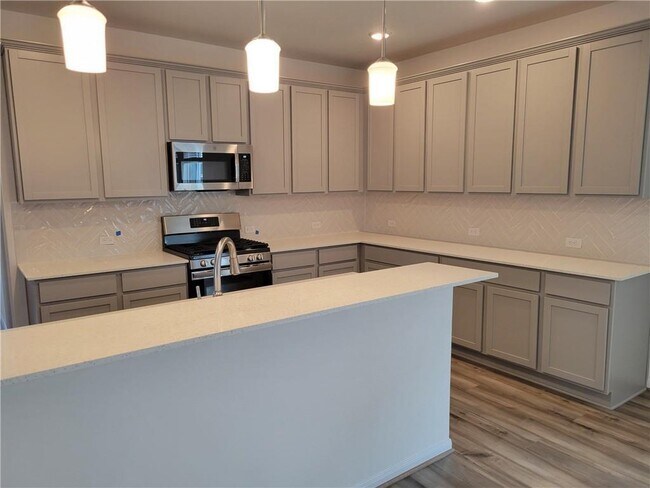 Building Photo - 244 Crystal Brook Dr