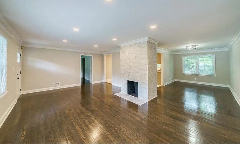 Building Photo - 254 Richardson Rd NW