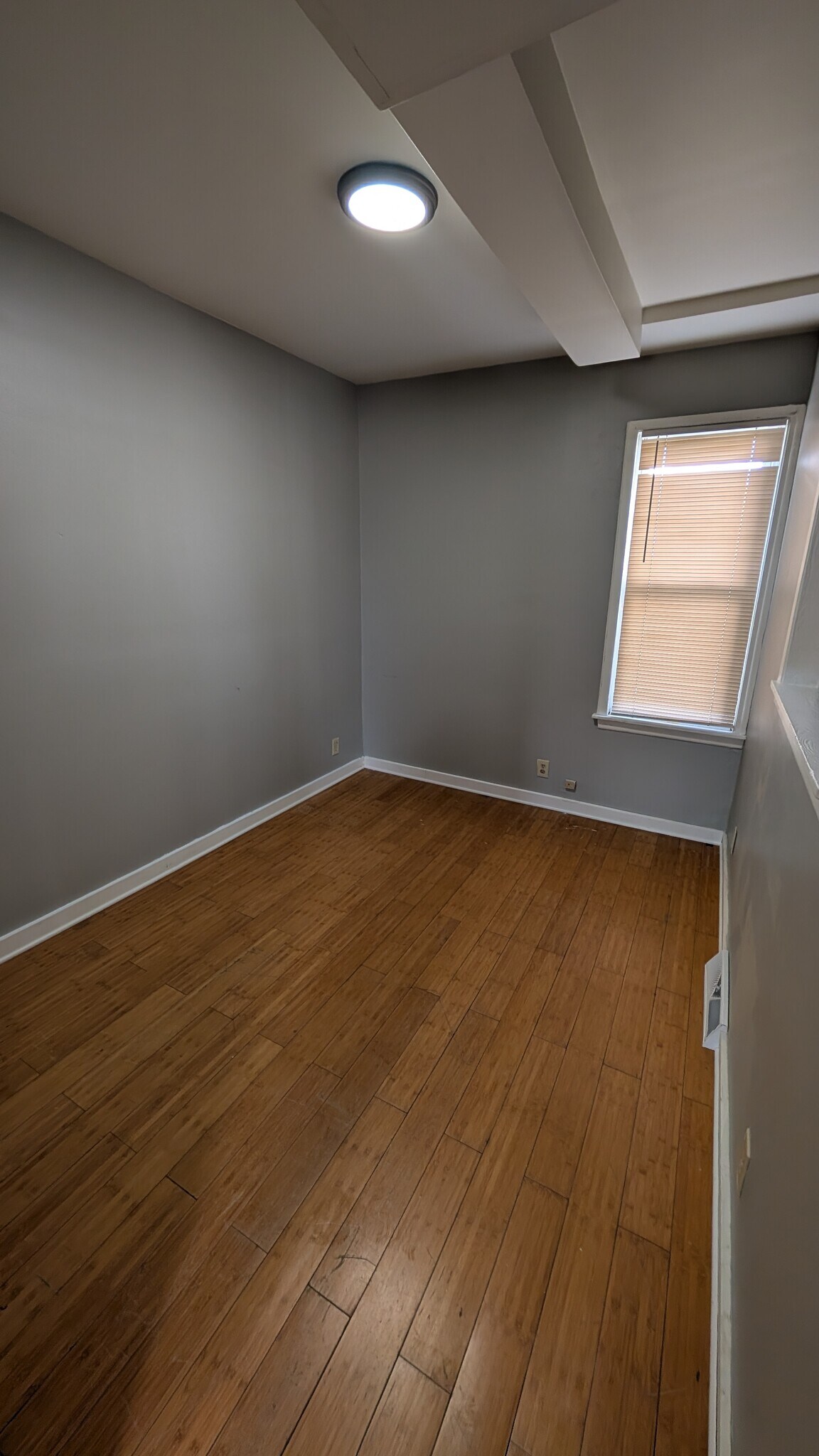 Building Photo - 2609 N Fratney St