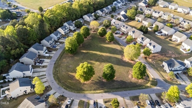 Building Photo - 225 Woodson Dr