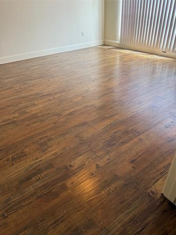 Building Photo - 10440 High Hollows Dr