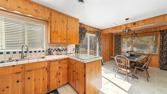Building Photo - Lovely home with lake views available for ...