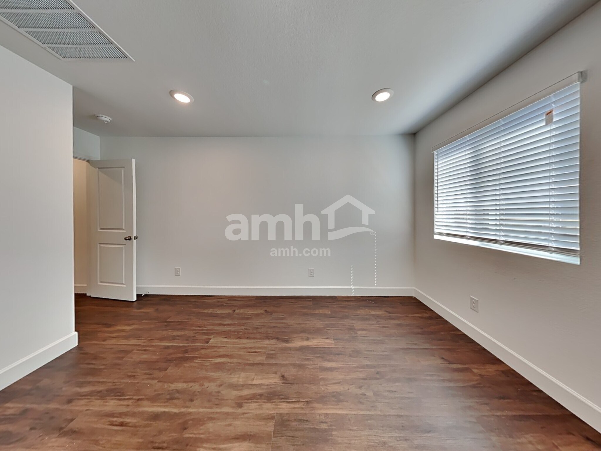 Building Photo - 285 Yasmin Daylily Place