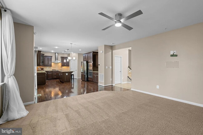 Building Photo - 920 St Martins Loop