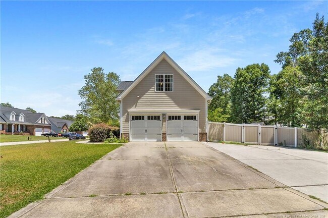 Building Photo - 5802 Rainsford Dr