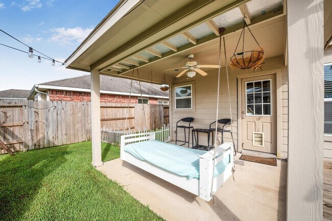 Building Photo - 10902 Barker View Dr