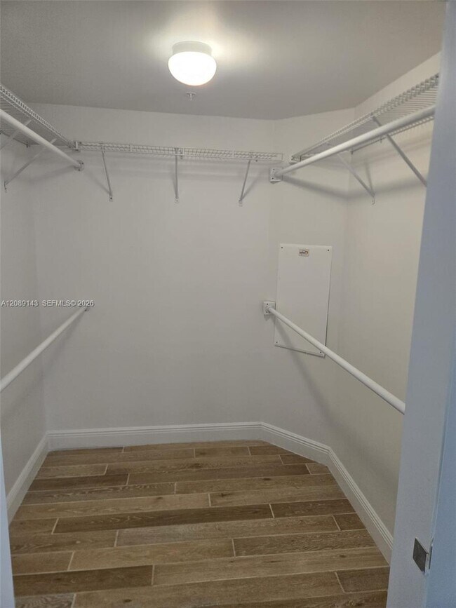 Building Photo - 7900 Harbor Island Dr