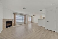 Building Photo - 350 S Durango Dr